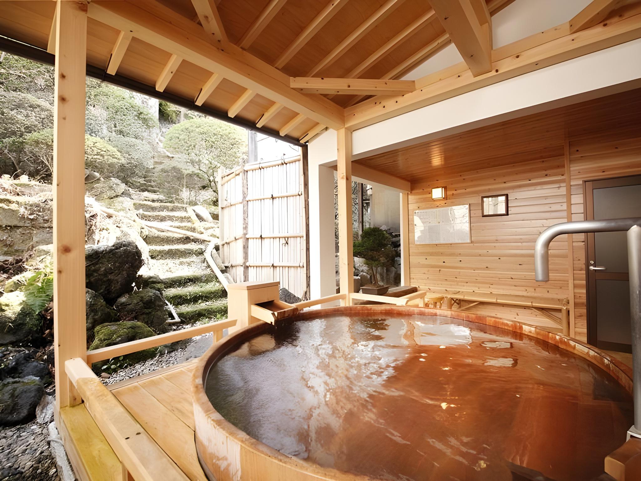 Bessyo Onsen Kannonsama Tonari Kashiwaya Honten 17/30