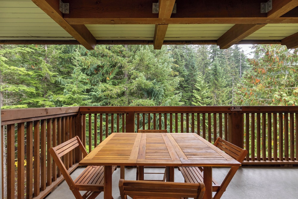 Horstman House By Whistler Premier 49/68