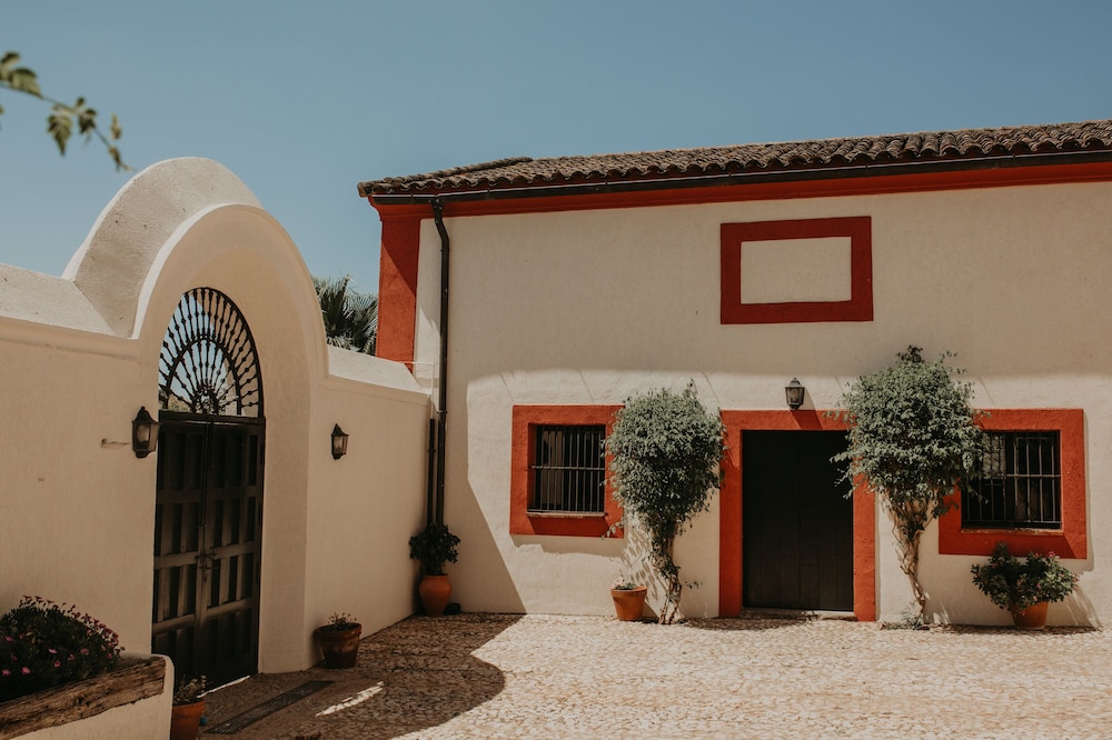 Posada de Valdezufre 5/51