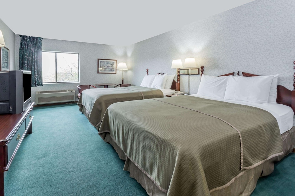 Howard Johnson by Wyndham Manteno 18/33