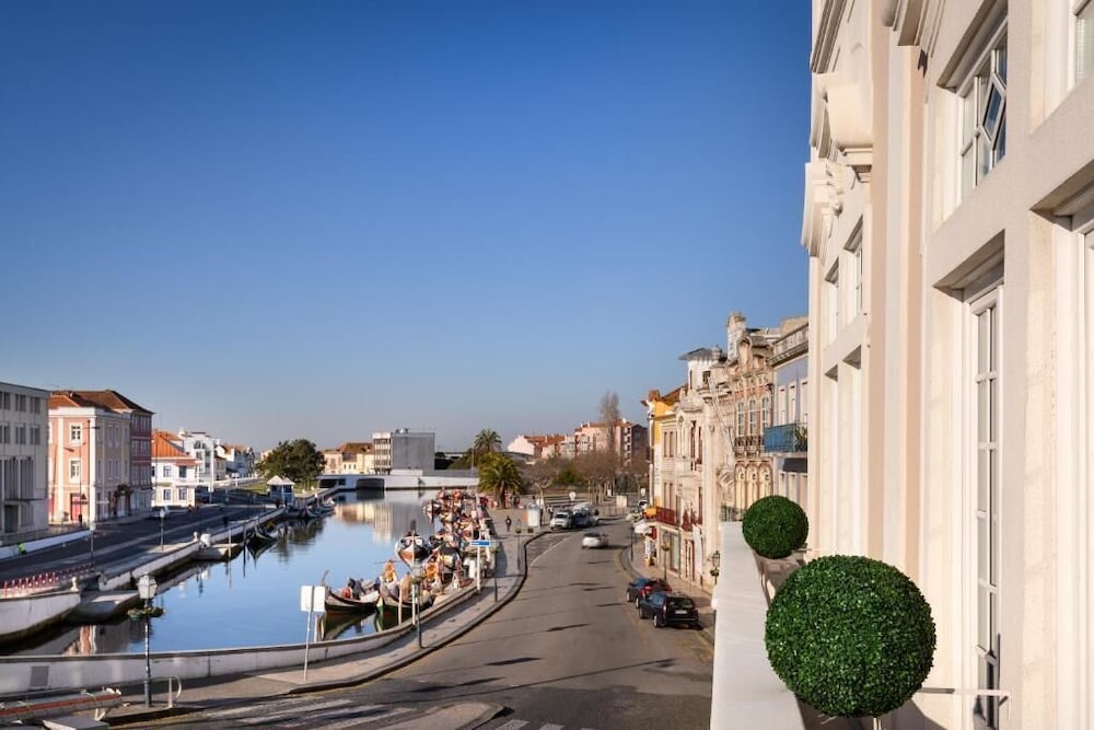 TURIM Aveiro Palace Hotel 31/33