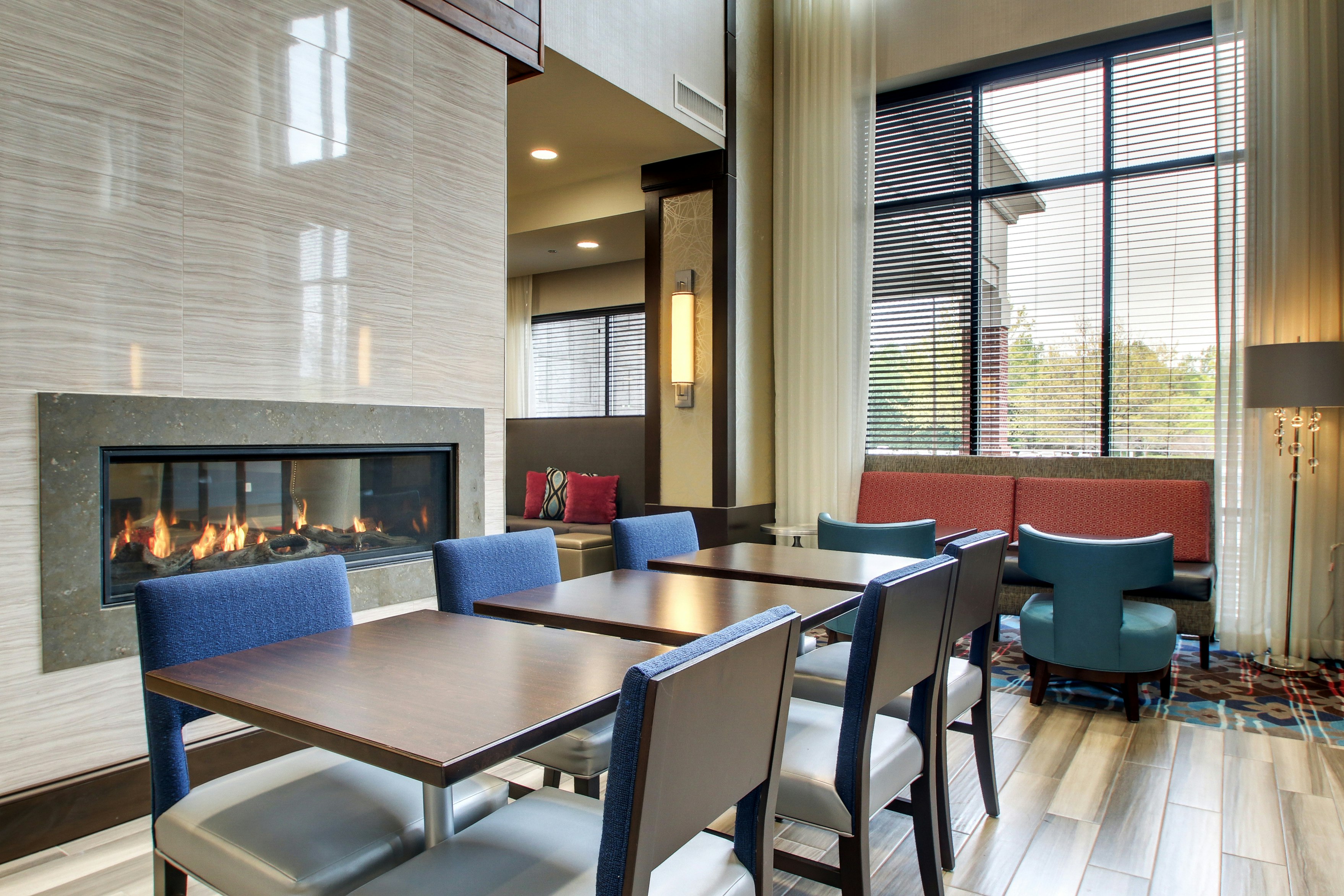 Hampton Inn Suites Greenville Airport 37/56