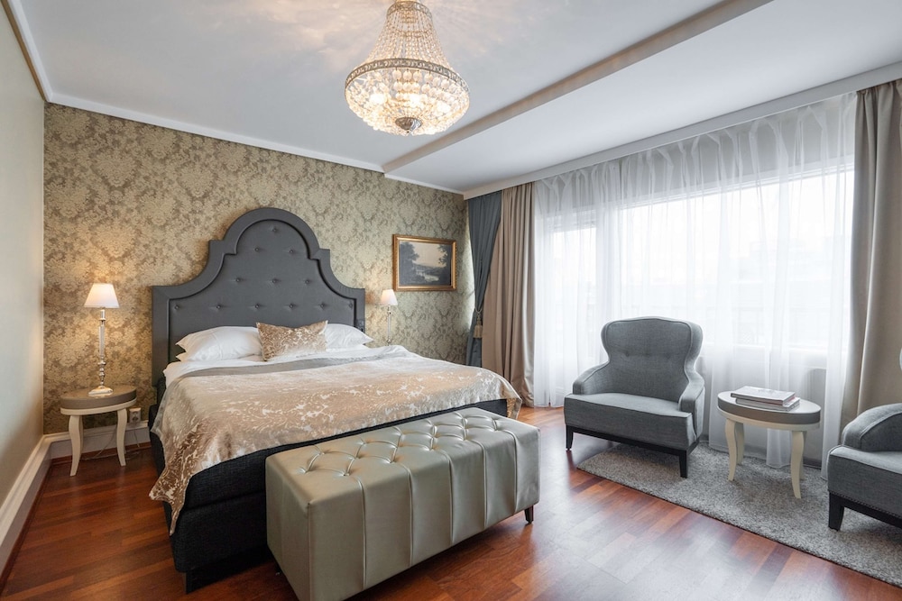 Grand Hotel Oslo by Scandic 33/83