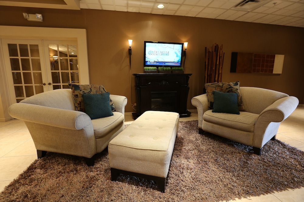 Ramada by Wyndham Midtown Grand Island 17/30