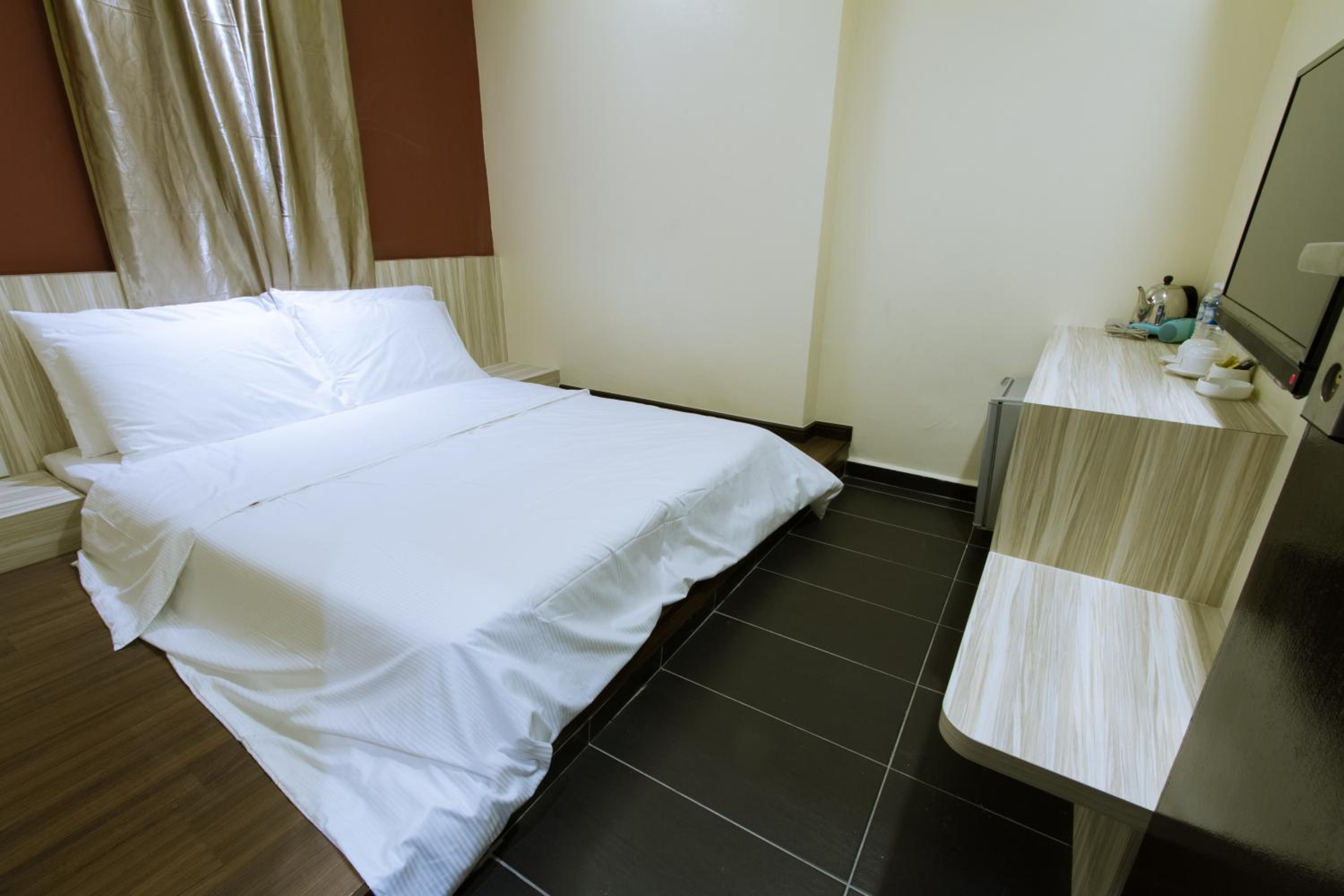 Js Hotel photo2