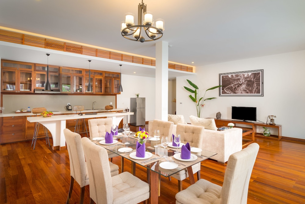 The Koulen Summit Condo 56/66