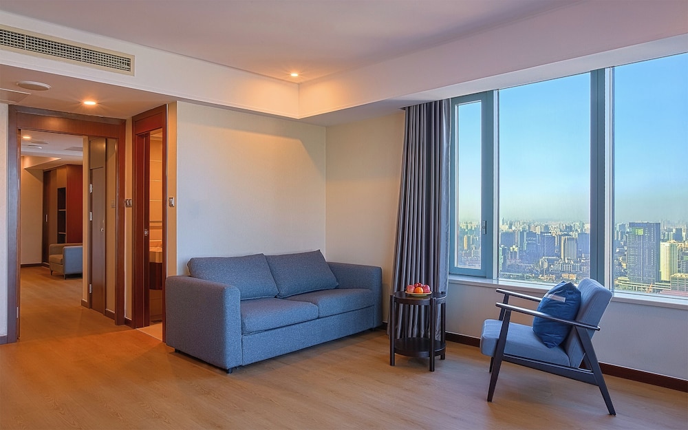 Novotel Shanghai Atlantis 46/68