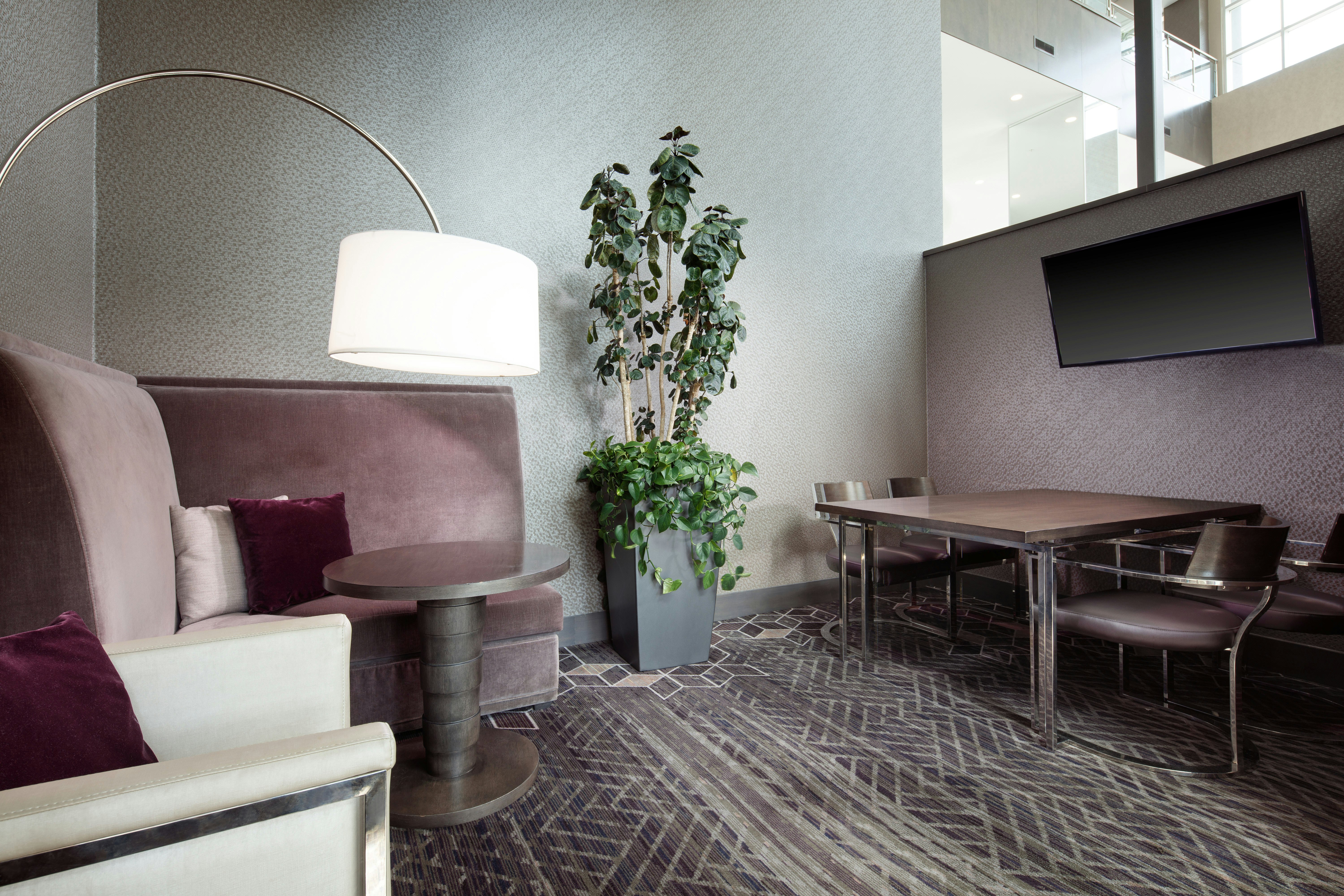 Embassy Suites By Hilton Charlotte Uptown 35/67