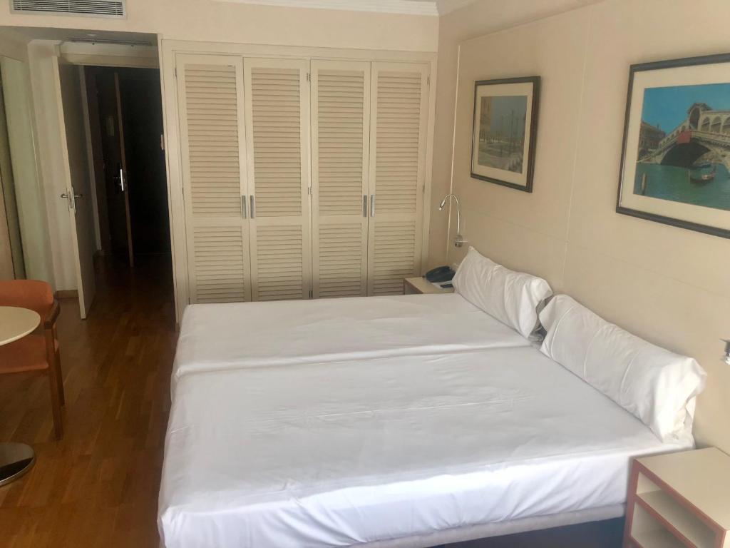 غرفة قياسية بسرير مزدوج، Hotel Urpi 2/6