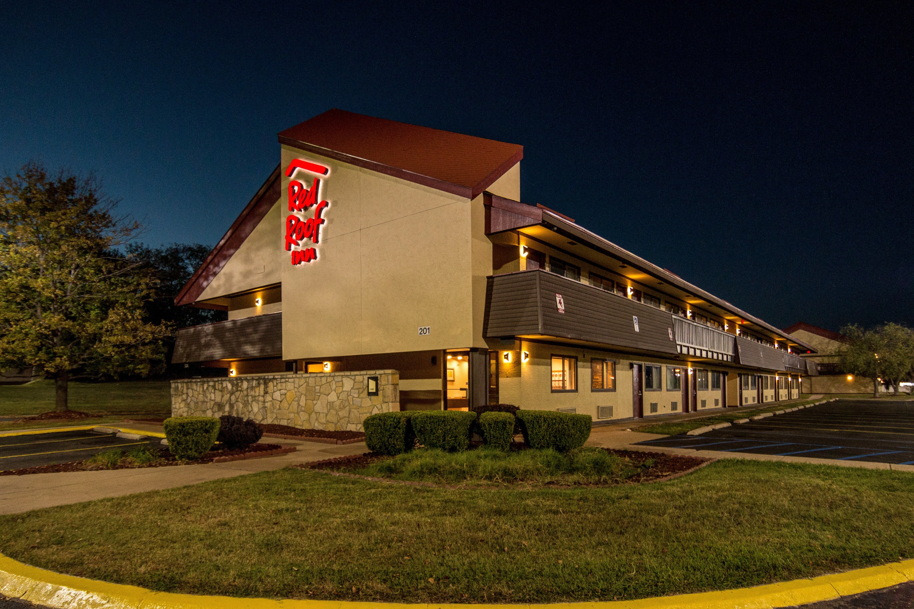 Red Roof Inn Columbia Mo 4/19