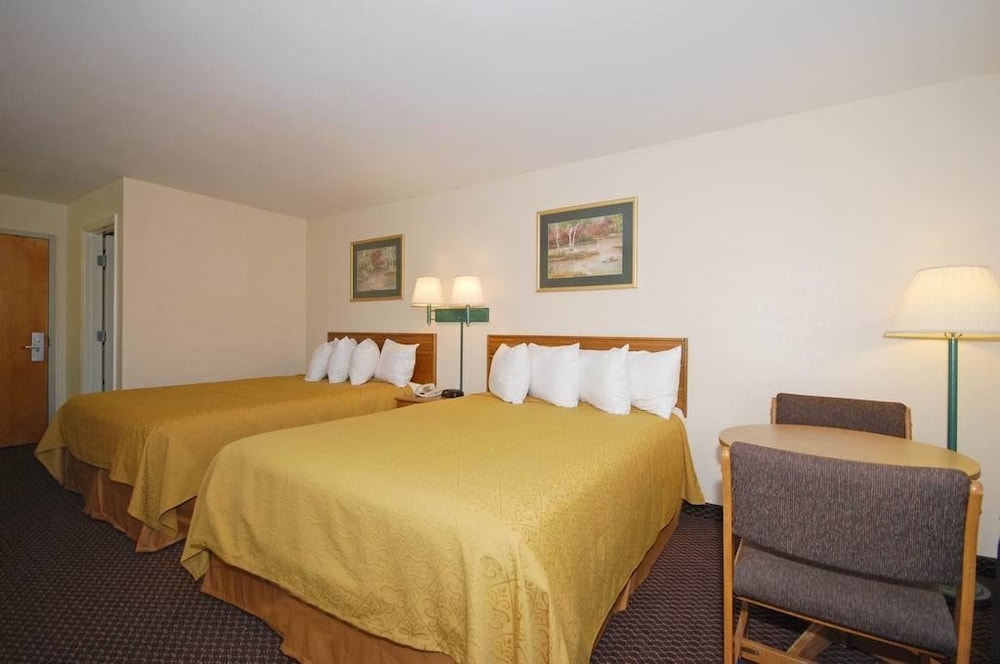 Quality Inn Pell City I-20 exit 158 21/37