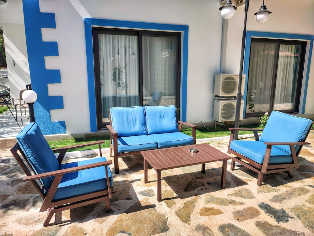 Payam Hotel 32/50