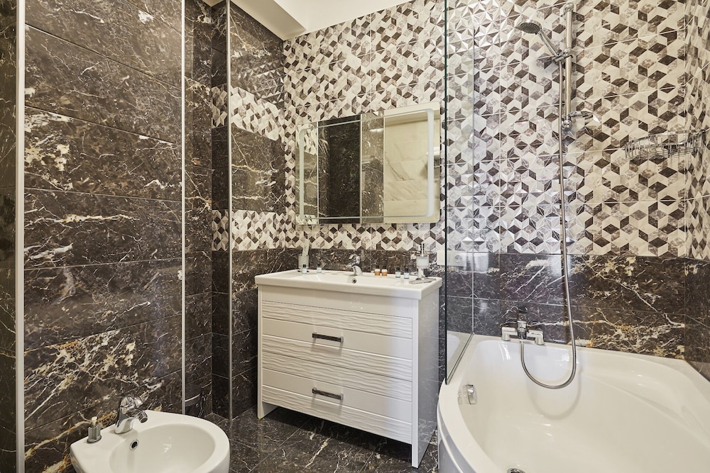 Pushkin Hotel 24/27