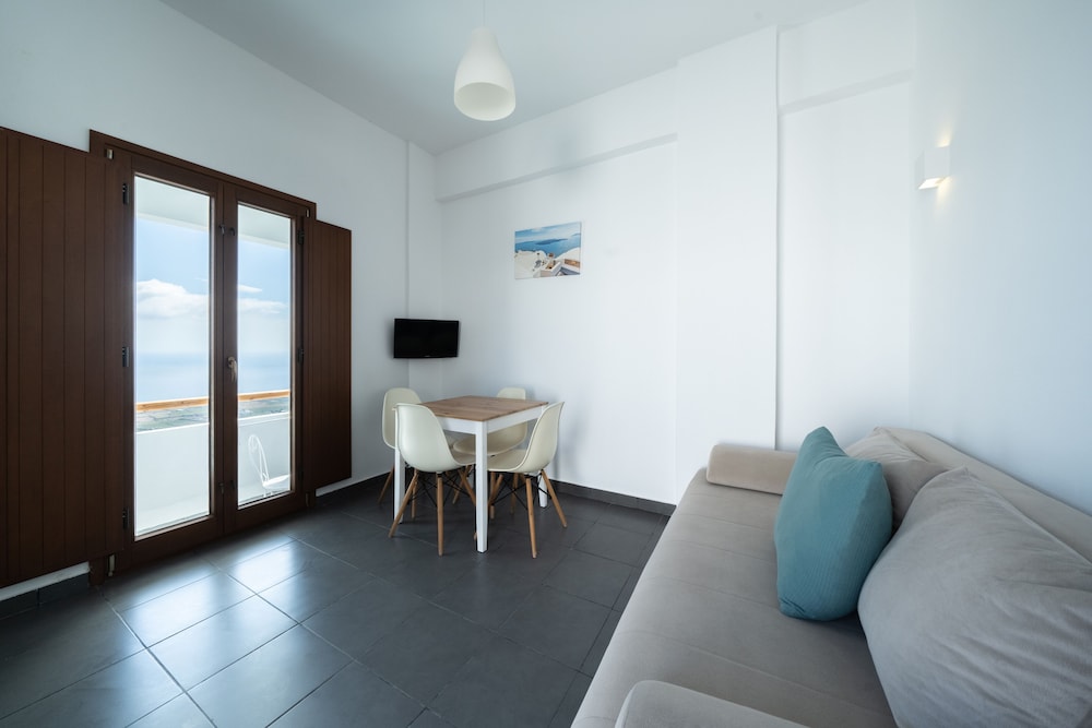 Belle Etoile Villas 46/75