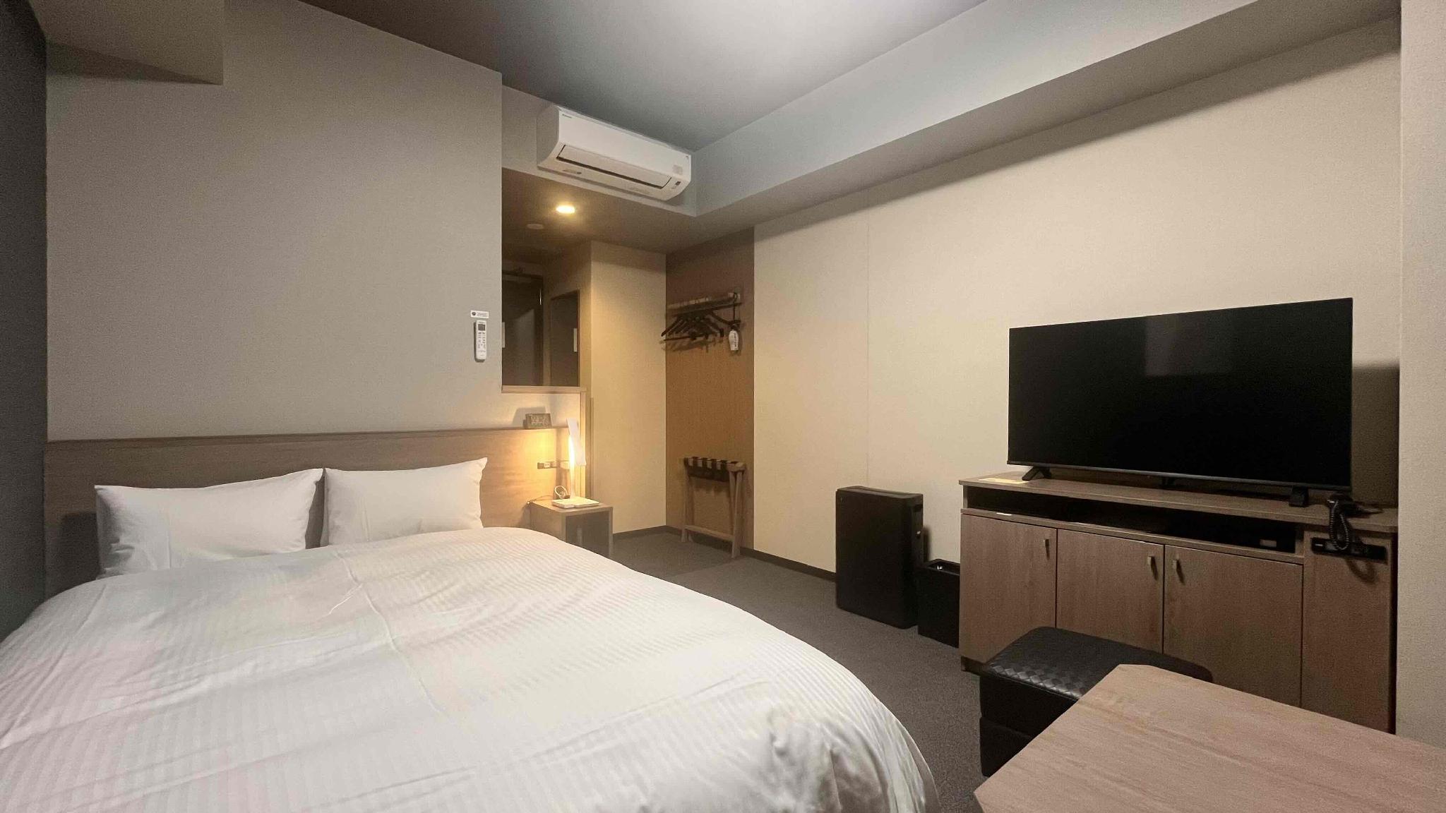 Semi Room, Suite, Semi Double Bed