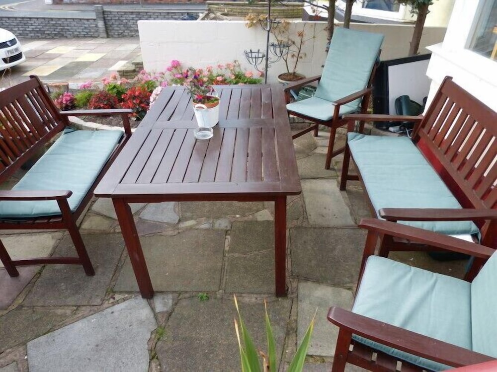 The Warwick - Guest House 31/50