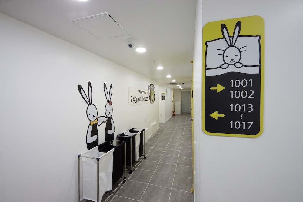 24 Guesthouse Myeongdong Town 30/55