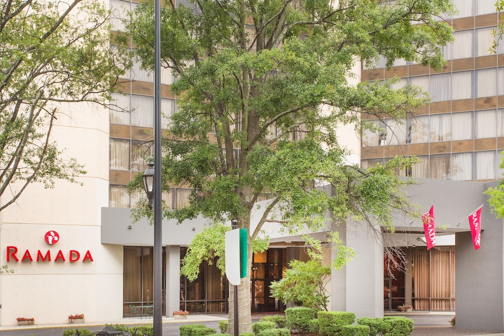Augusta Downtown Hotel & Conference Center 1/26