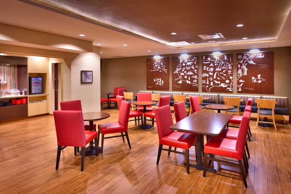 Towneplace Suites By Marriott Dickinson 37/47