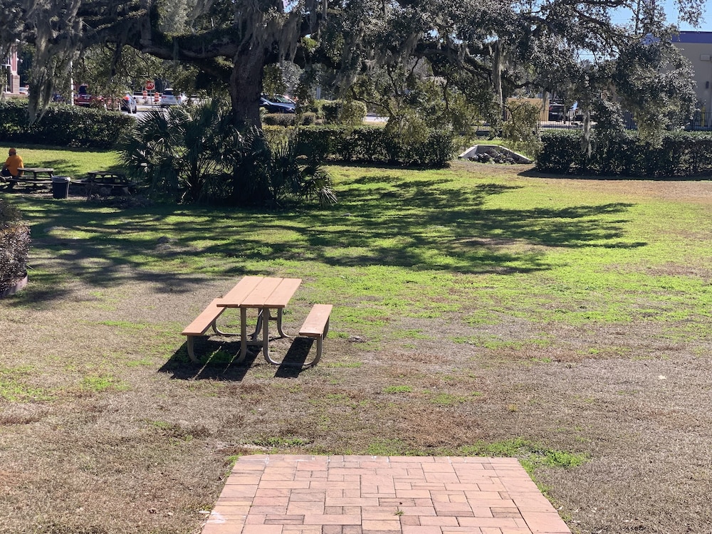 Days Inn by Wyndham Brooksville/Dade City 29/31