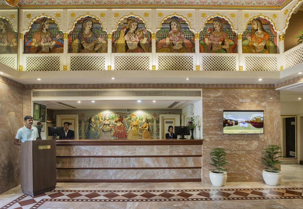 VESTA MAURYA PALACE 11/67