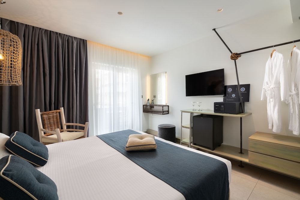 Elakati Luxury Boutique Hotel - Adults Only 15/34