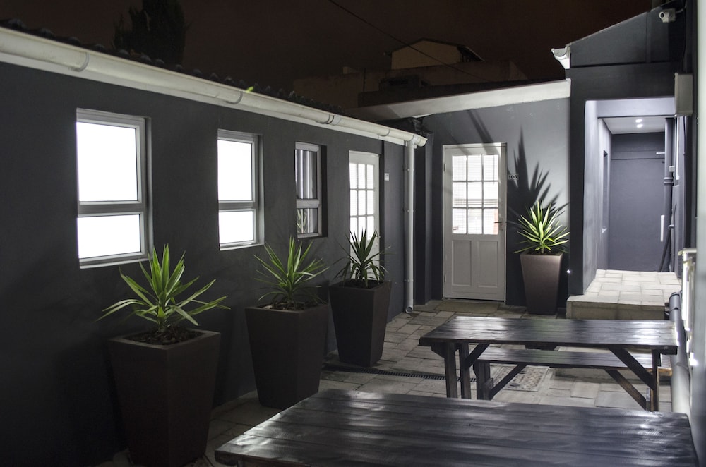 Cape Town Micro Apartments 8/17
