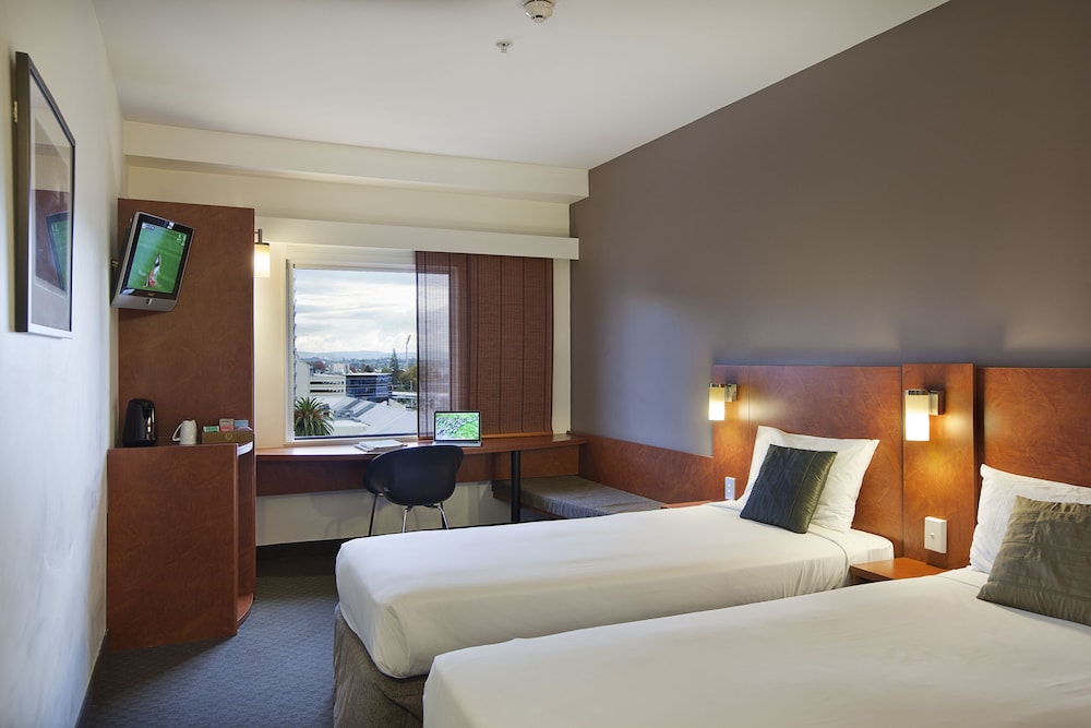 Ibis Hamilton Tainui 12/57