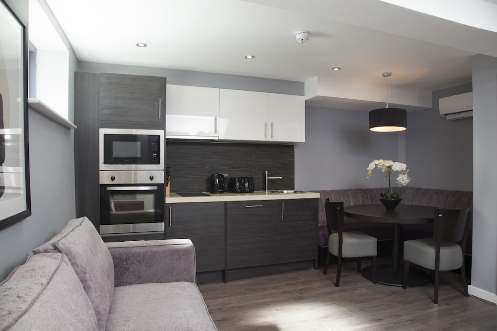 Epic Aparthotel Duke Street 34/50