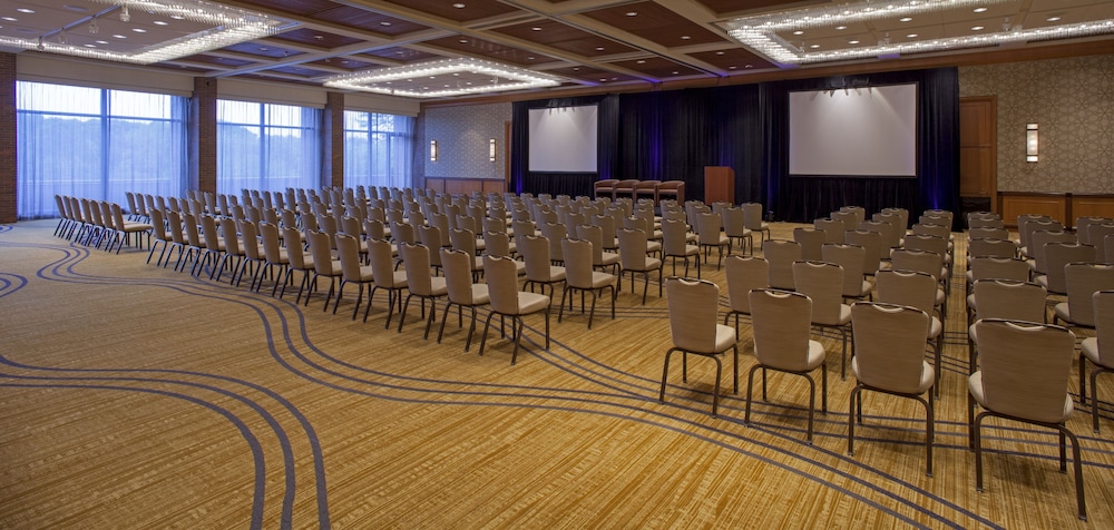 Hyatt Lodge Oak Brook Chicago 61/71