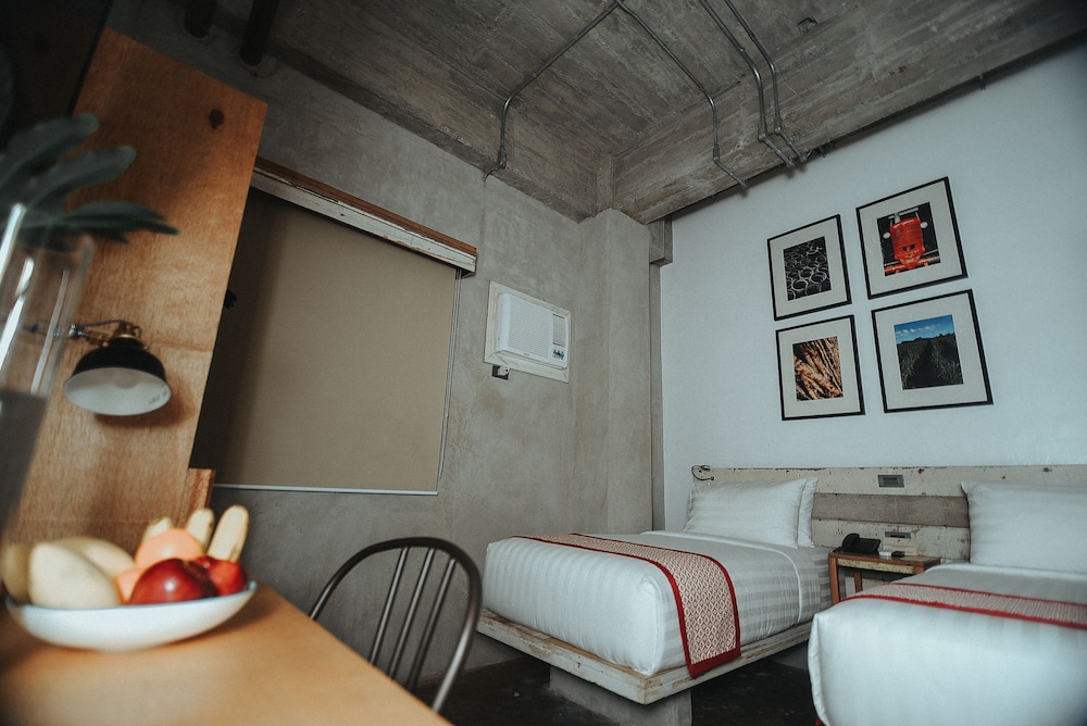 غرفة قياسية بسريرين منفصلين، The Bricks Hotel 4/4