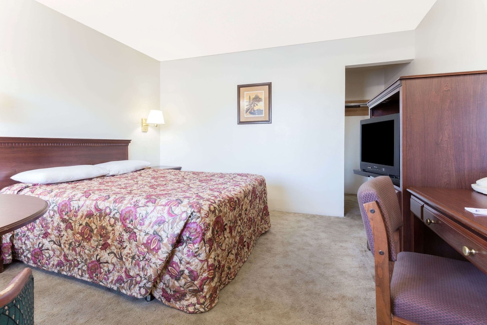 Knights Inn Baker City 17/31