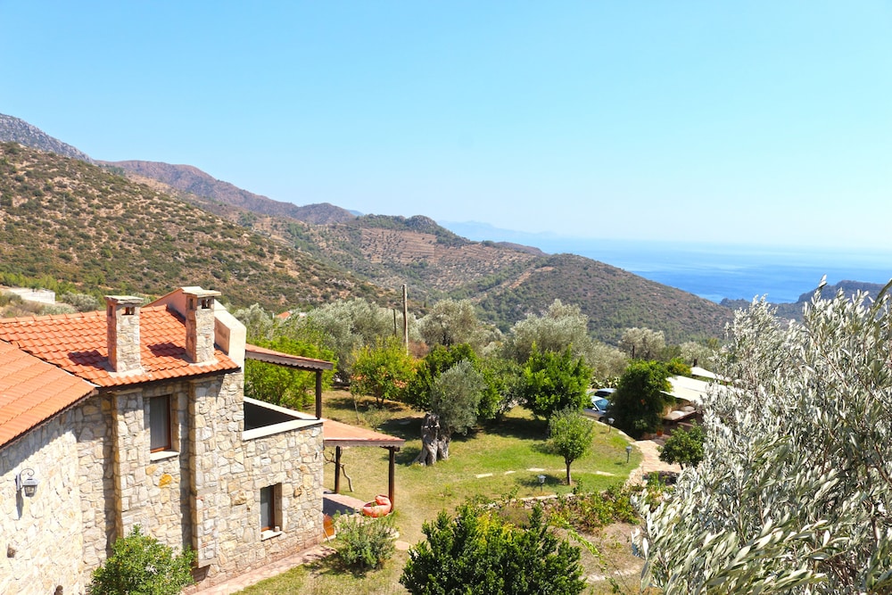 Zephyros Hotel 35/44