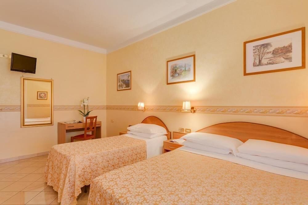 Washington Resi Lucia Hotel 9/36