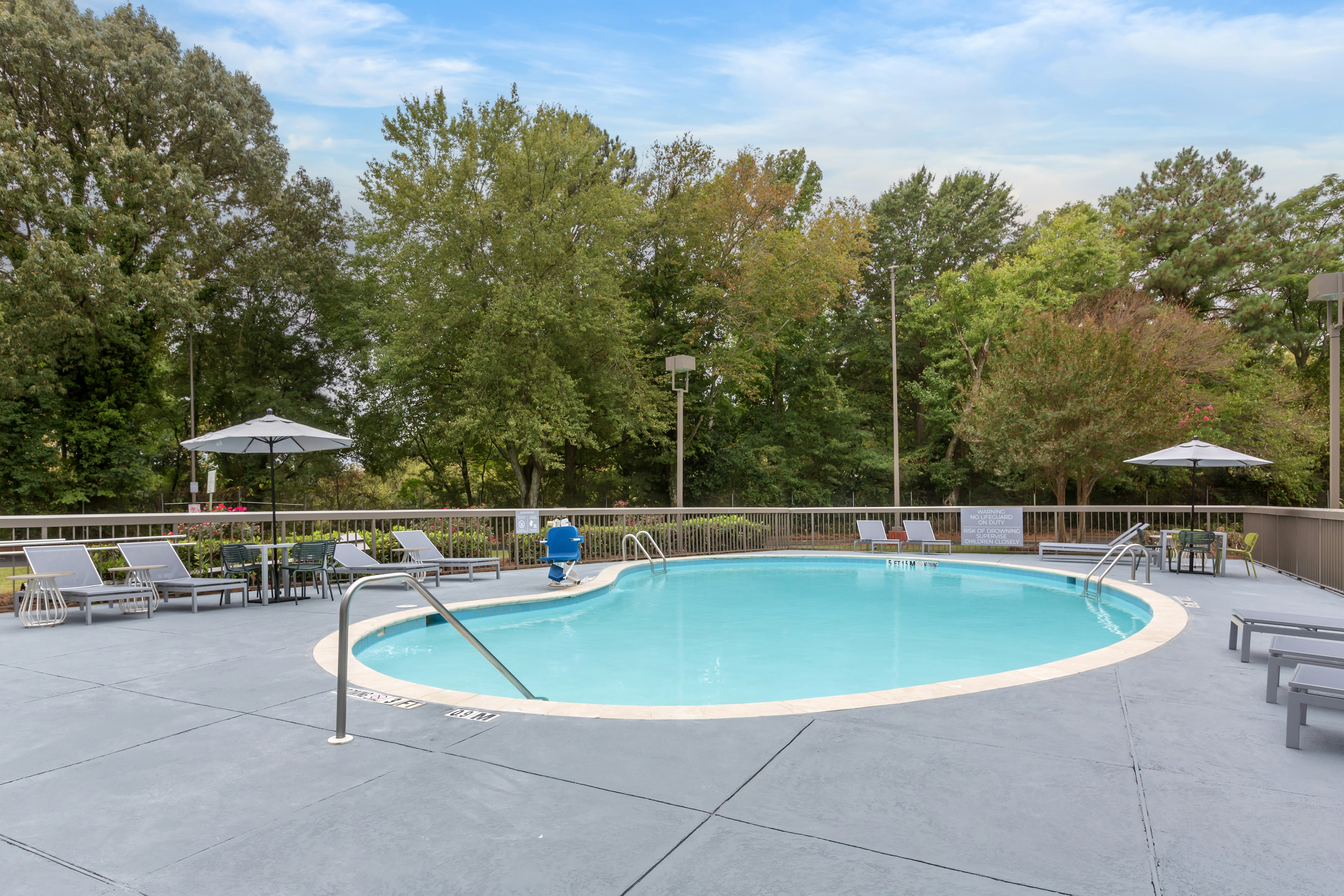 Spark by Hilton Atlanta Airport South College Park 18/36