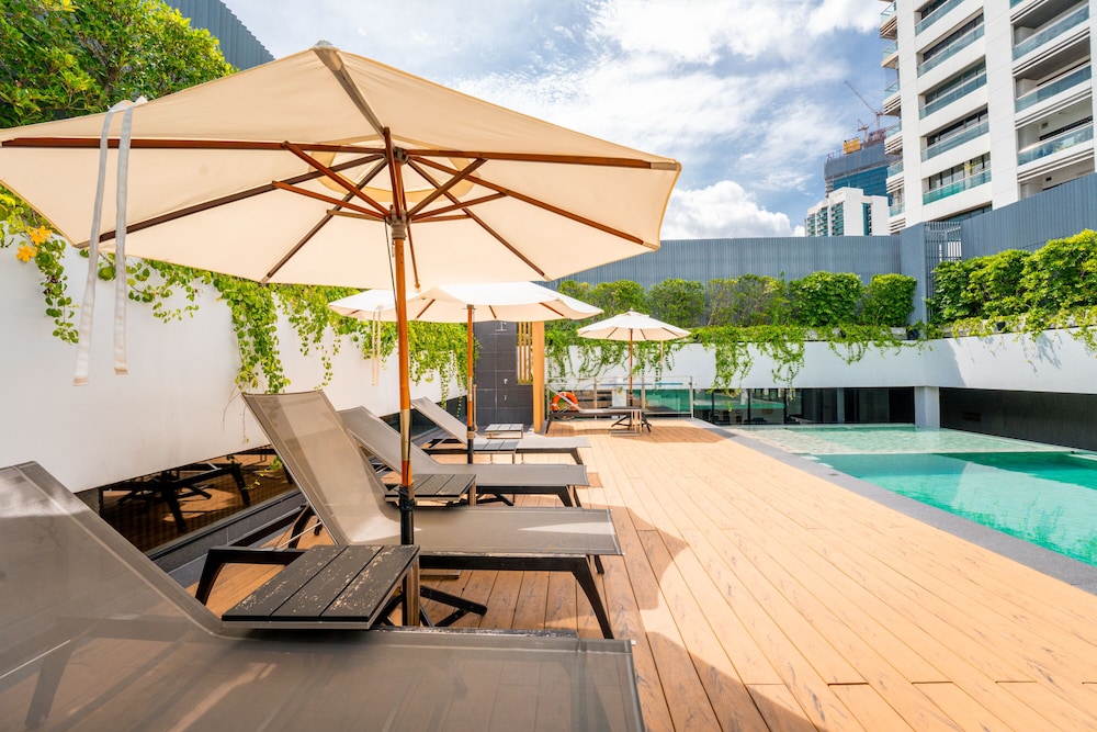 Amanta Hotel and Residence Sathorn Bangkok 45/50