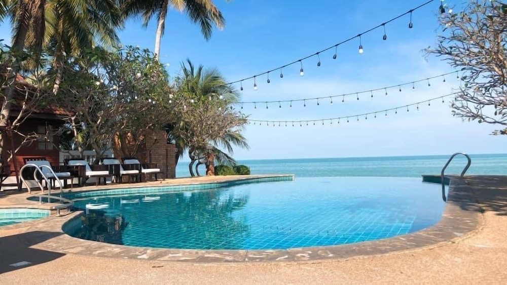 Supar Royal Beach Khanom 37/46