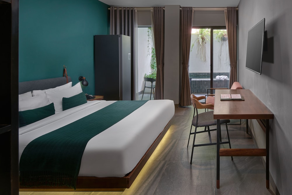Baitong Hotel And Resort Phnom Penh 10/47