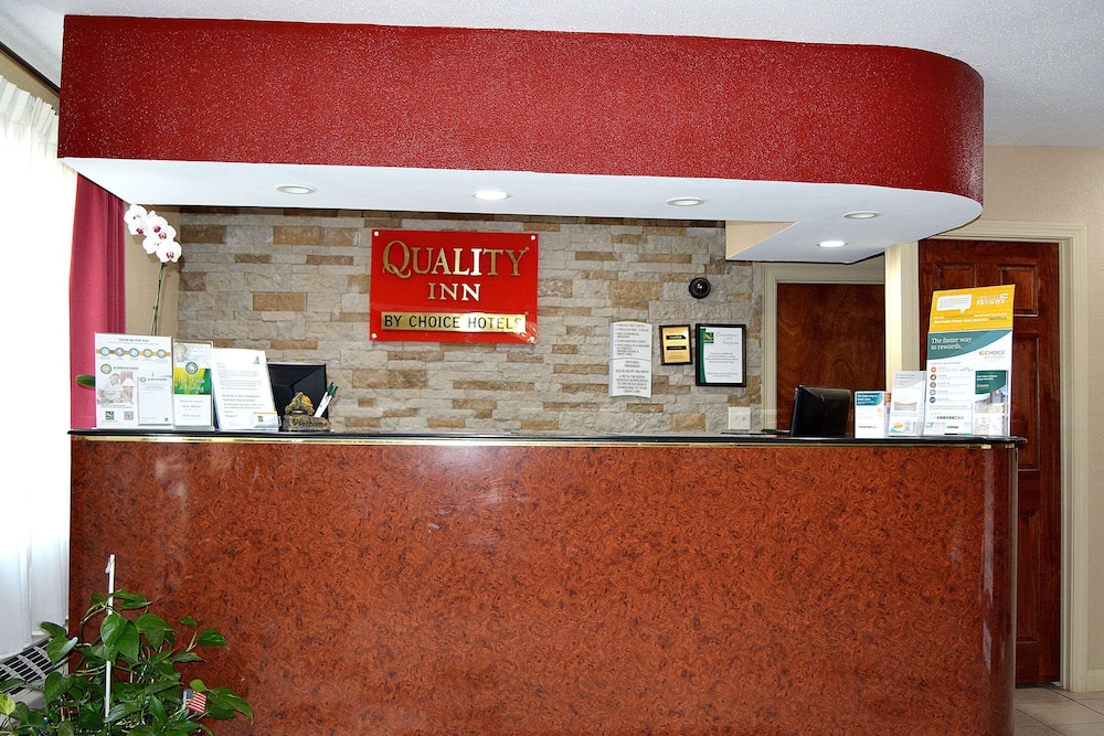Quality Inn Raynham - Taunton 8/75