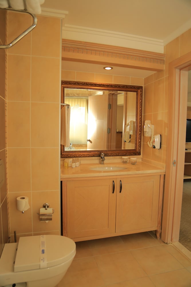 Saphir Resort Spa Hotel 48/48