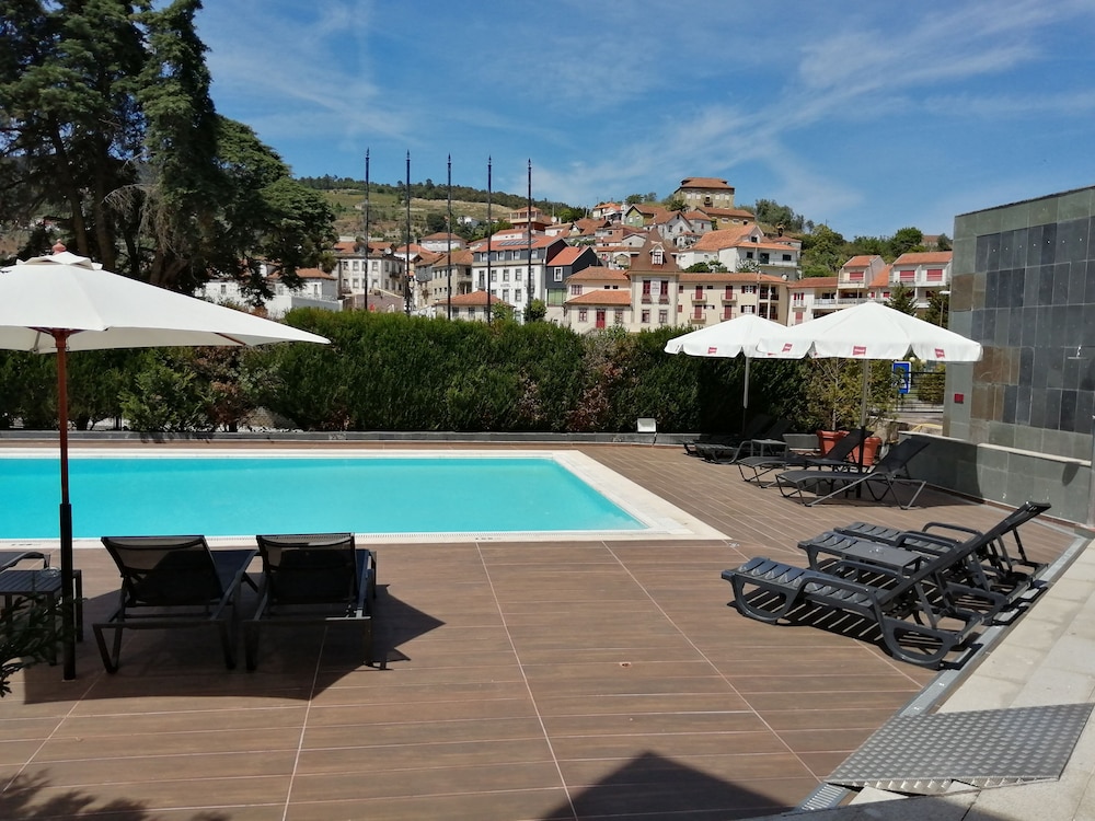 Douro Park Hotel 47/75