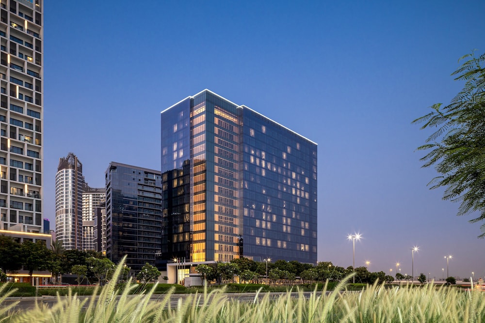 Sky Bay Hotel 3/50