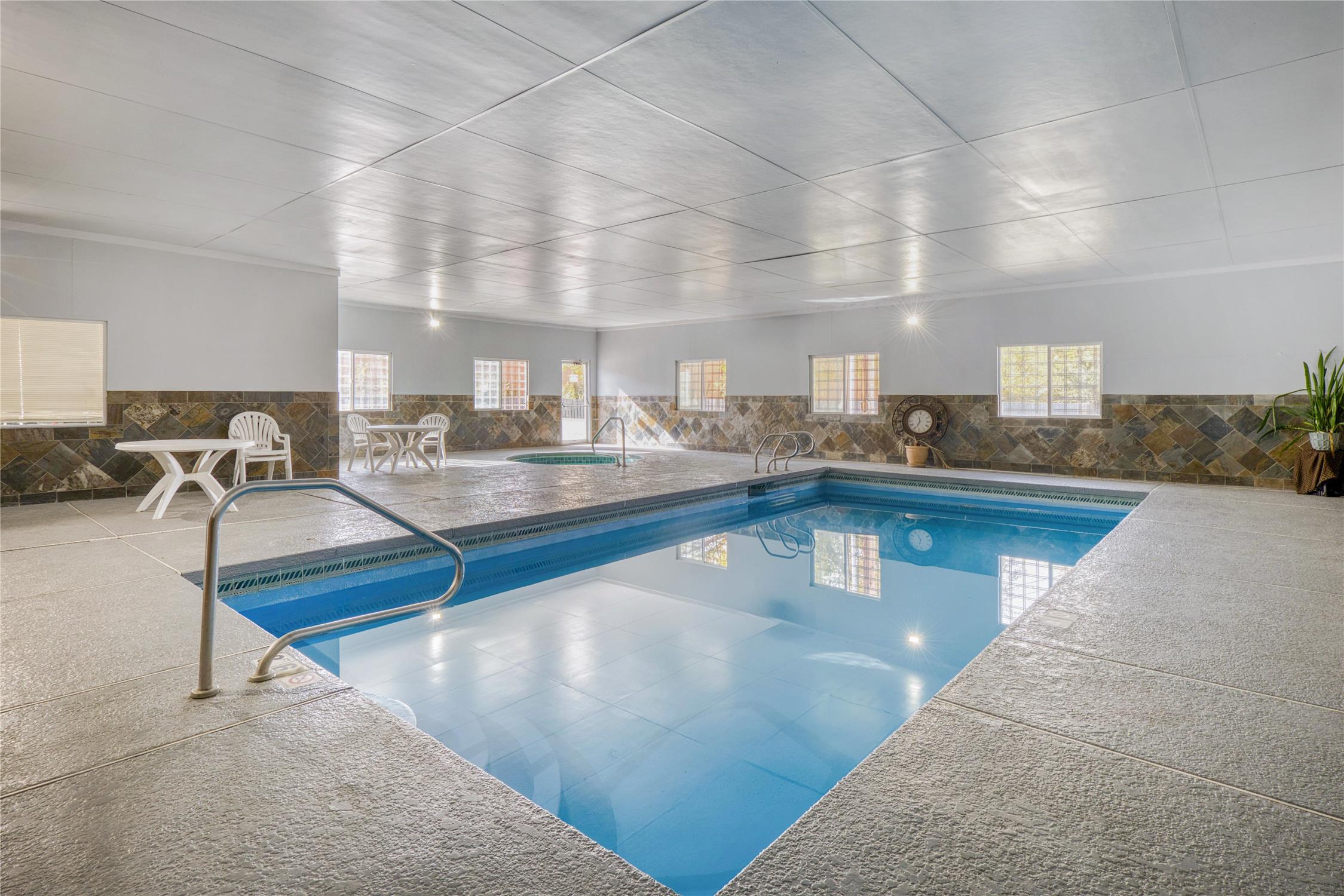 SureStay Plus by Best Western Montrose 39/48