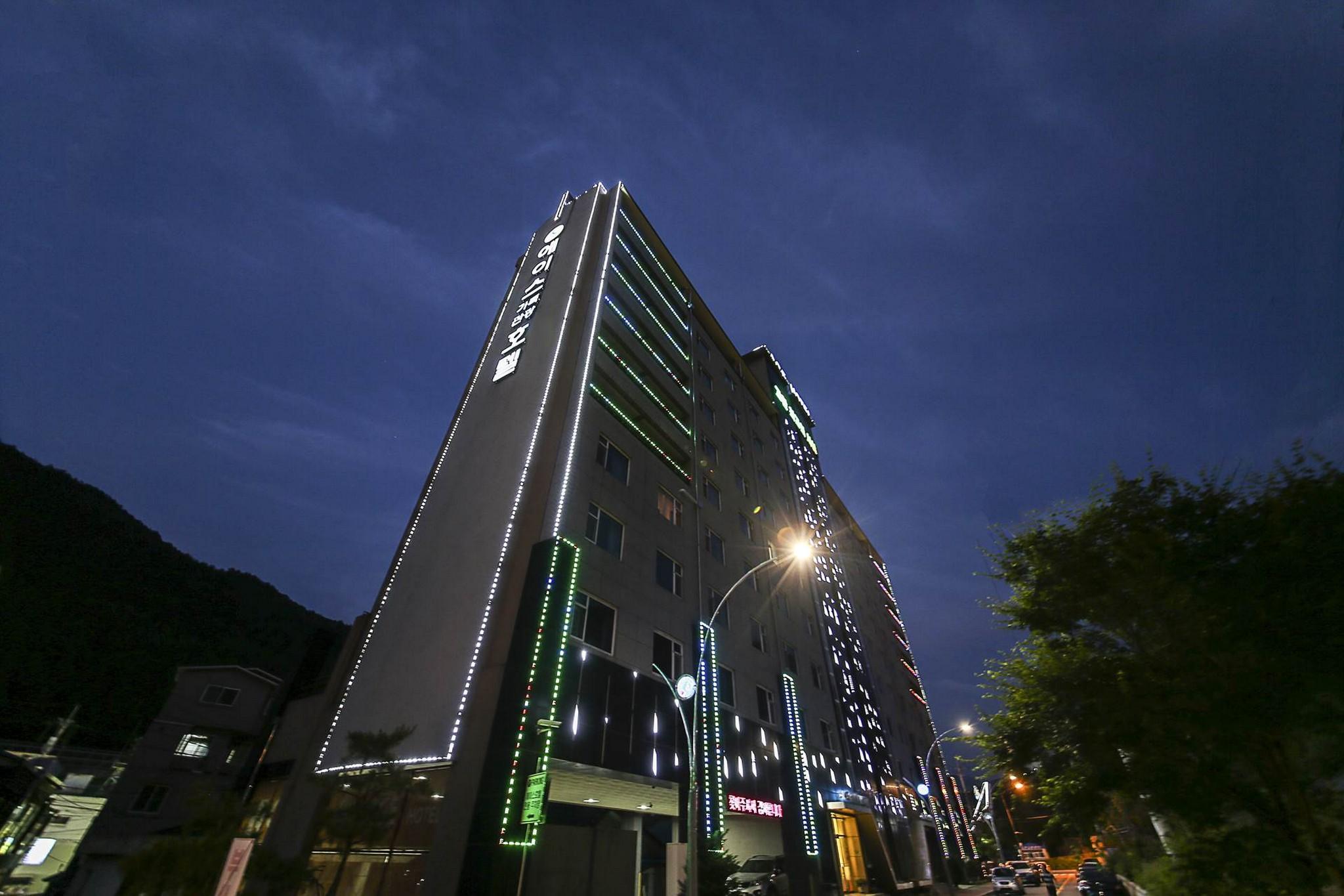 Jeongseon Ace Family Hotel 2/26