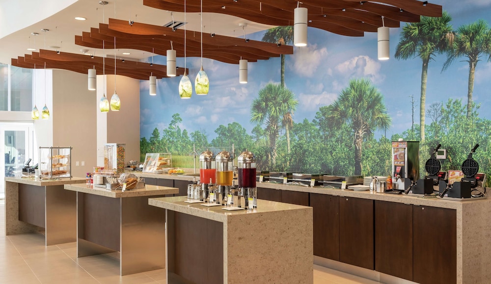 Doubletree By Hilton Miami Doral 33/44