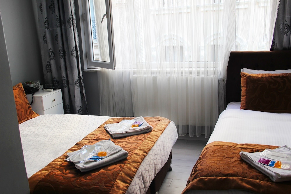 Hamzabey Hotel 35/41