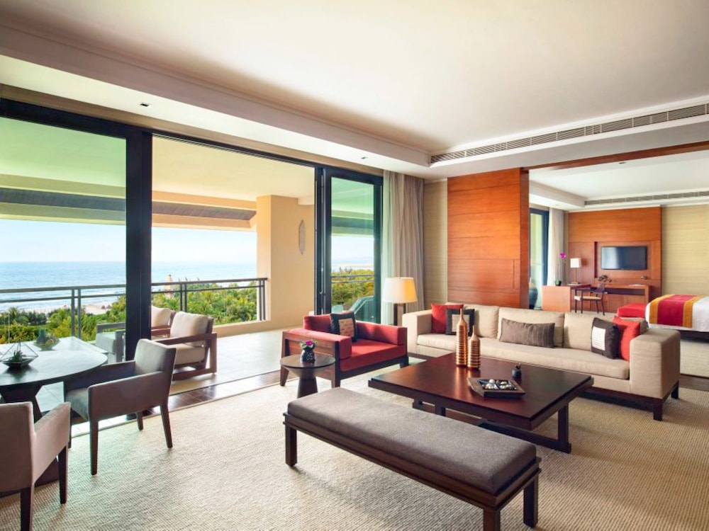 Raffles Hainan 53/71