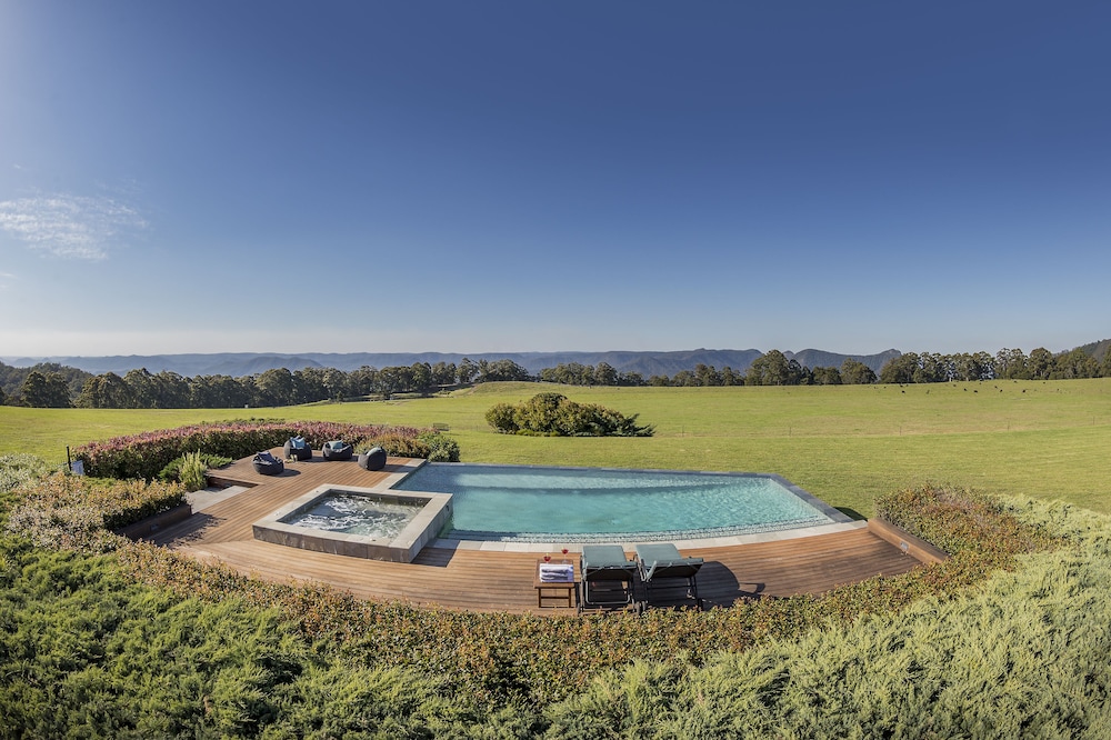 Spicers Peak Lodge 48/82