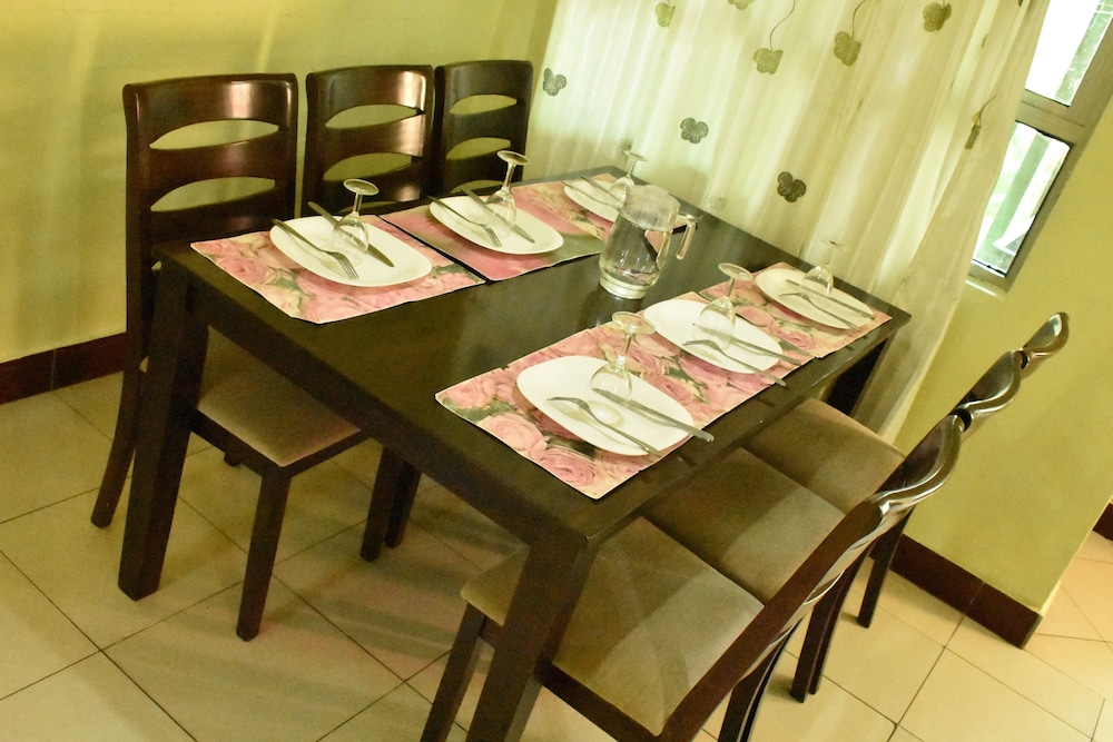 Suswa Six Apartment 9/13