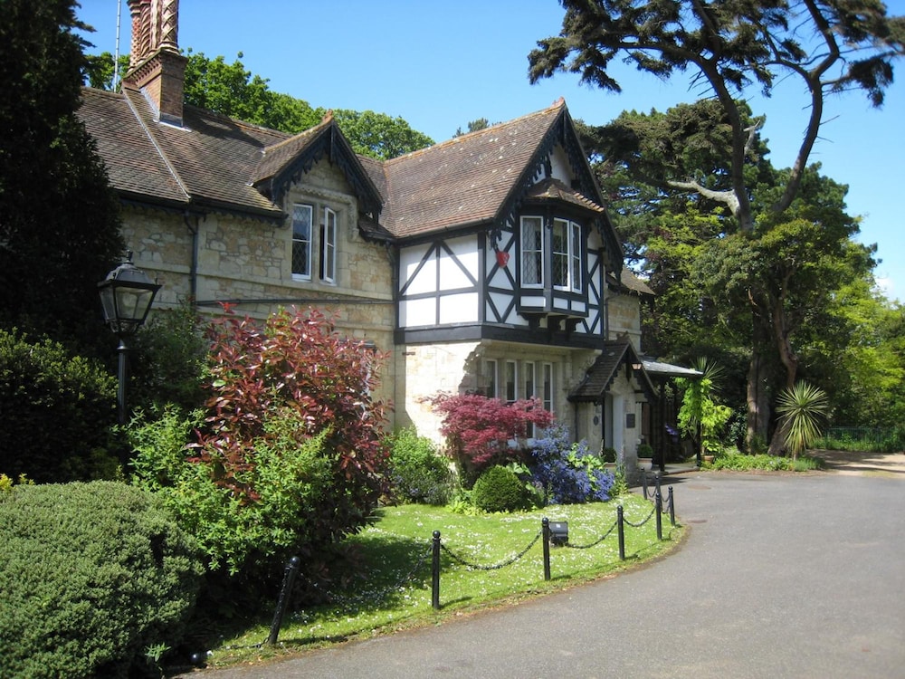 Rylstone Manor Hotel 1/50